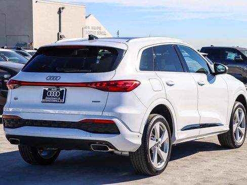 New 2025 Audi Q5 Premium Plus image 4
