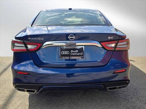Used 2023 Nissan Maxima SV w/ Floor Mat Group FWD image 4