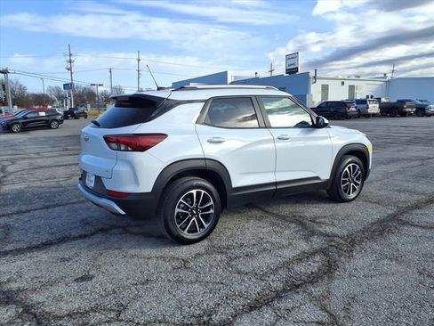 Used 2025 Chevrolet TrailBlazer LT image 16