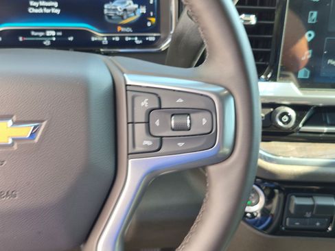 Used 2025 Chevrolet Silverado 3500 LTZ AWD/4WD image 18
