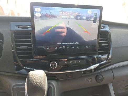 Used 2023 Ford Transit 350 XLT image 21