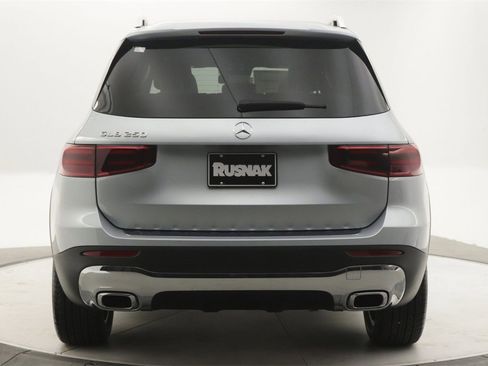 New 2026 Mercedes-Benz GLB 250 image 3