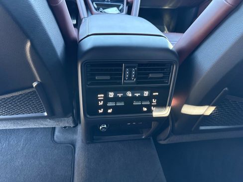 Used 2024 Porsche Cayenne S image 16