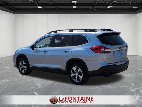 Used 2022 Subaru Ascent Premium w/ Convenience Package image 6