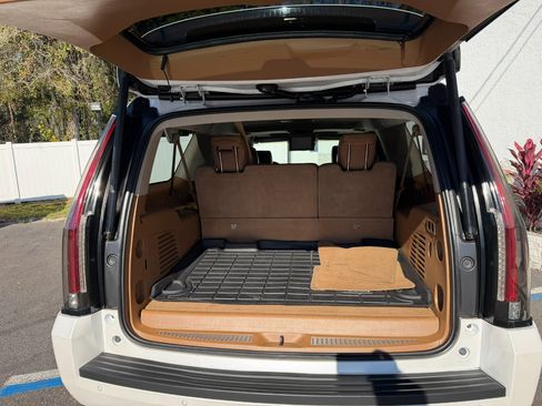 Used 2016 Cadillac Escalade ESV Platinum image 48