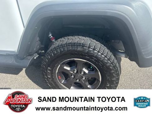 Used 2020 Jeep Gladiator Rubicon AWD/4WD image 12