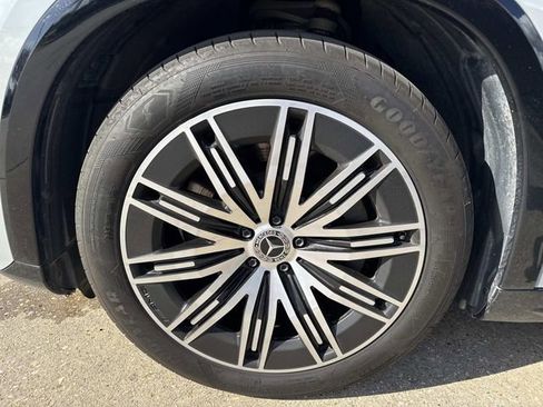 Used 2023 Mercedes-Benz EQS 580 4MATIC SUV image 9