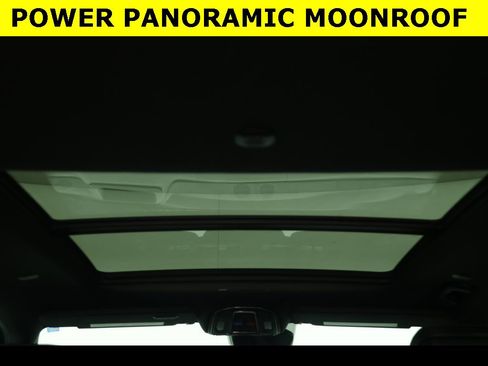 Used 2022 Jeep Wagoneer Series III w/ Premium Group I image 3