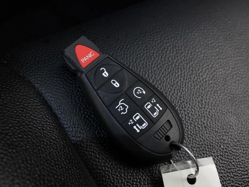 Used 2019 Dodge Grand Caravan GT image 28