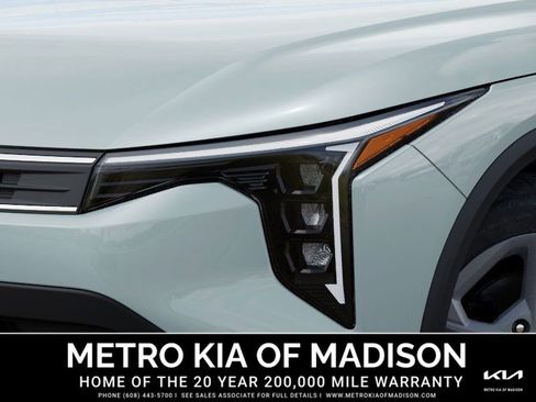 New 2025 Kia K4 LXS image 10