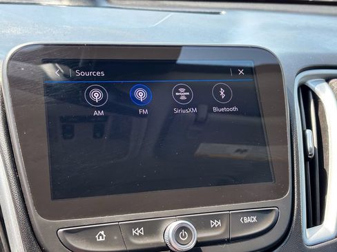 Used 2024 Chevrolet Malibu LT FWD image 31