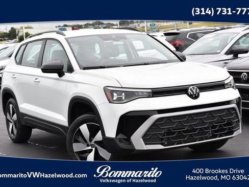 Used 2025 Volkswagen Taos S AWD/4WD image 1