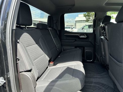 Used 2022 Chevrolet Silverado 1500 LT w/ Protection Package AWD/4WD image 18
