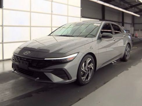 Used 2025 Hyundai Elantra Sport w/ Cargo Package FWD image 1