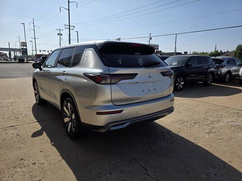 Used 2025 Mitsubishi Outlander SE AWD/4WD image 6