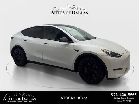 Used 2023 Tesla Model Y Long Range AWD/4WD image 1