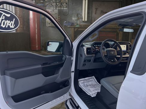 Certified 2022 Ford F150 XL w/ Equipment Group 101A High image 17