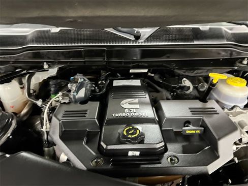 Used 2020 RAM 3500 Tradesman w/ Chrome Appearance Group image 24