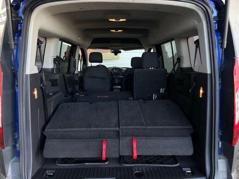 Used 2018 Ford Transit Connect XL image 25