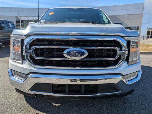 Certified 2022 Ford F150 XLT w/ Equipment Group 302A High image 9