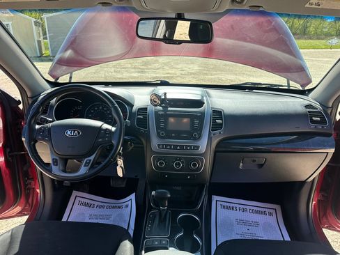 Used 2014 Kia Sorento LX AWD/4WD image 14