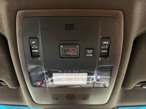 Used 2021 Lexus ES 300h w/ Premium Package FWD image 30