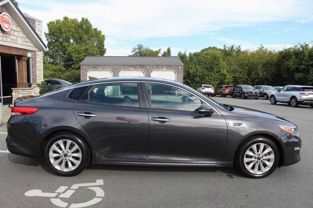 Used 2018 Kia Optima EX FWD image 4