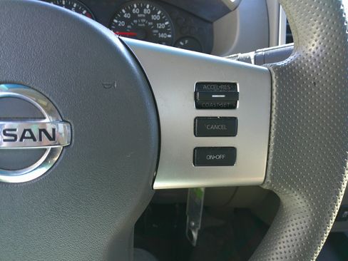 Used 2013 Nissan Frontier SV w/ SV Value Truck Pkg image 19