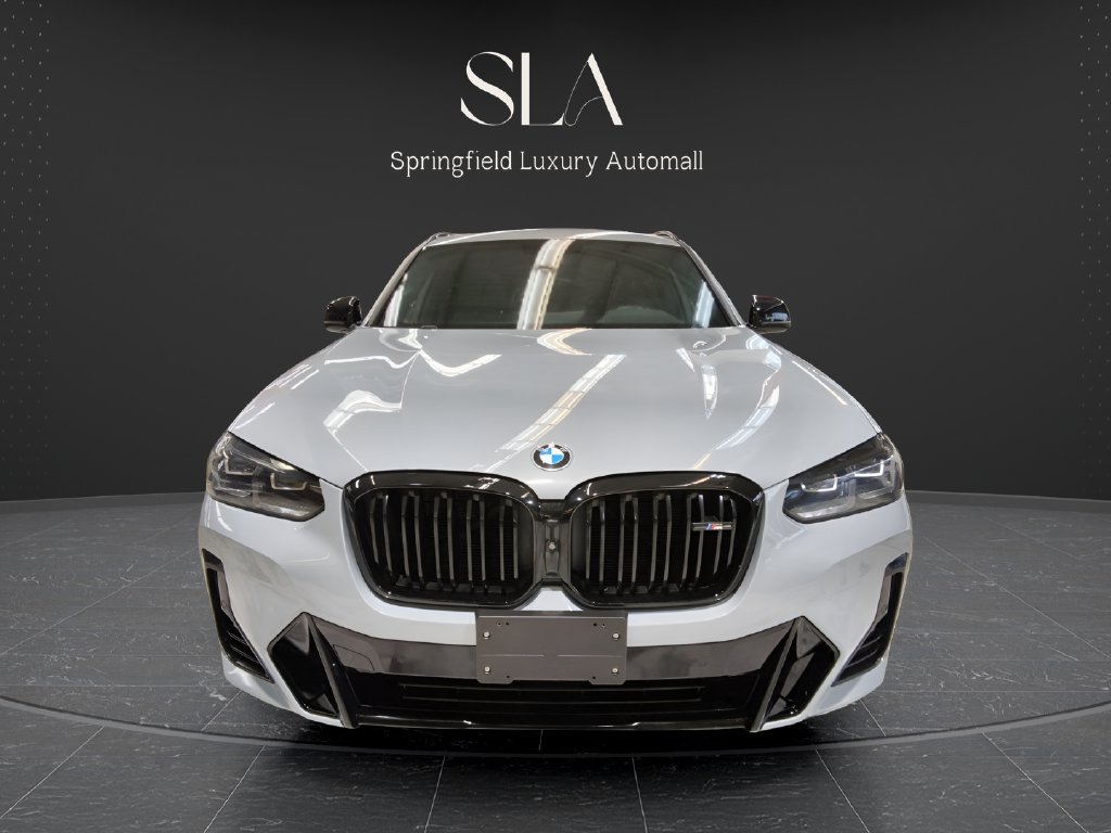 Used 2024 BMW X4 xDrive30i w/ Premium Enhanced Package AWD/4WD image 2