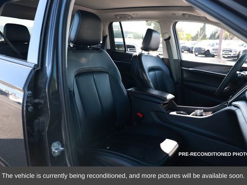 Used 2024 Jeep Grand Cherokee Limited 4xe w/ Luxury Tech Group II image 15