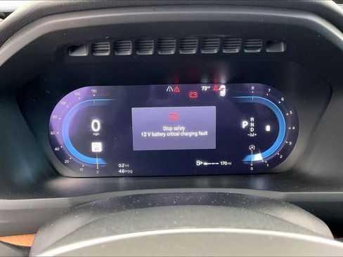 Used 2023 Volvo XC90 B6 Plus image 29