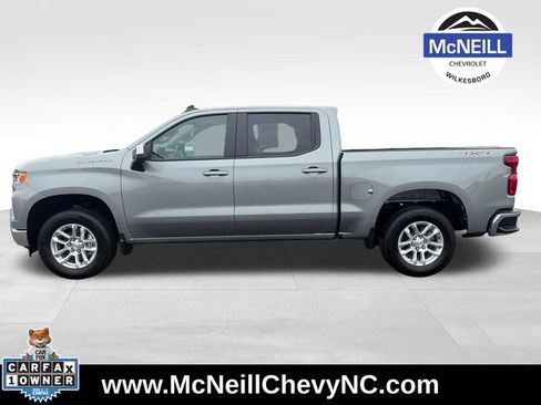 Used 2025 Chevrolet Silverado 1500 LT AWD/4WD image 5