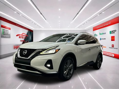 Used 2019 Nissan Murano Platinum w/ Cargo Package FWD image 3
