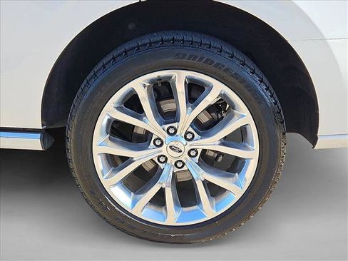 Used 2018 Ford Expedition Platinum RWD image 26