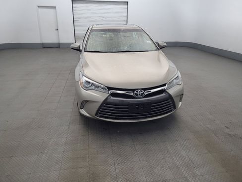Used 2017 Toyota Camry XLE w/ Moonroof Package FWD image 14