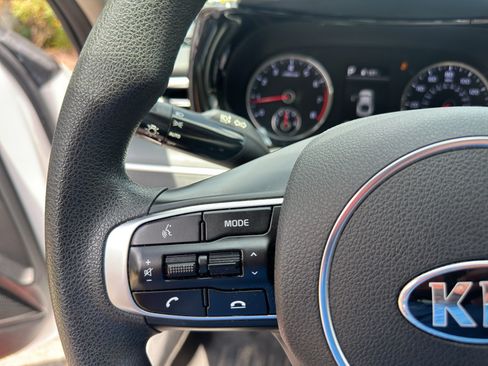 Used 2021 Kia K5 LX FWD image 20