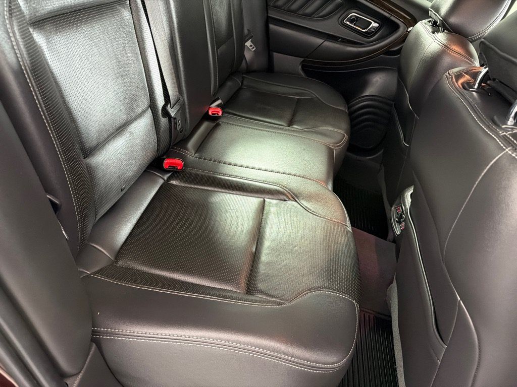 Used 2019 Ford Taurus Limited FWD image 21