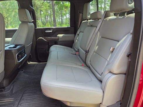 Used 2021 GMC Sierra 2500 SLT AWD/4WD image 17