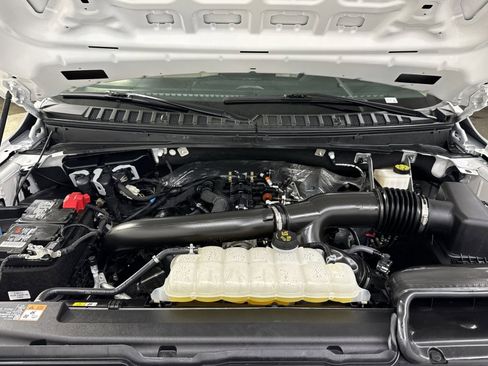 Used 2024 Ford Expedition Limited image 34