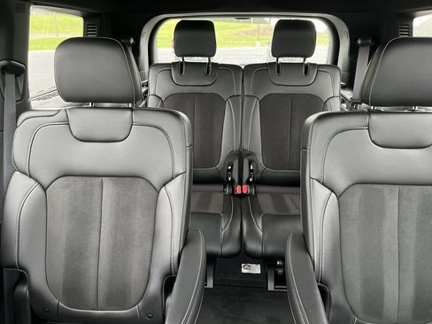 Used 2025 Jeep Grand Cherokee L Altitude AWD/4WD image 23