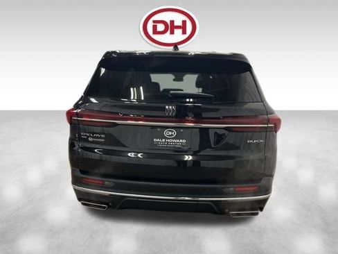 Used 2025 Buick Enclave Preferred image 10