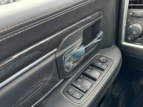 Used 2018 RAM 1500 Limited image 32