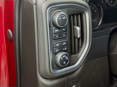 Used 2022 Chevrolet Silverado 1500 RST AWD/4WD image 12