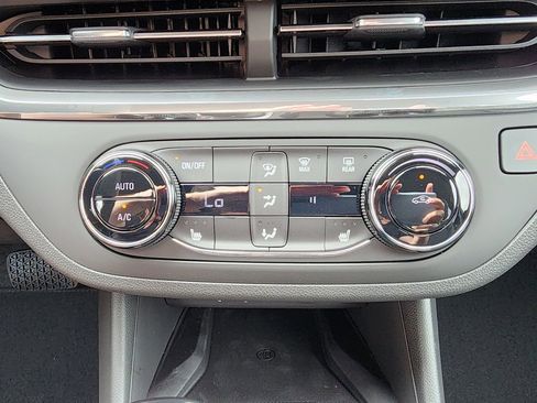 New 2026 Buick Envista Preferred image 27