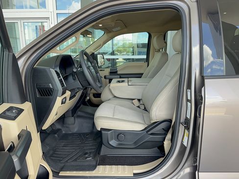 Certified 2018 Ford F150 XLT RWD image 12