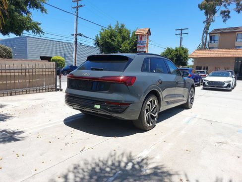 Used 2024 Audi Q8 e-tron Premium Plus w/ Premium Plus Package AWD/4WD image 3