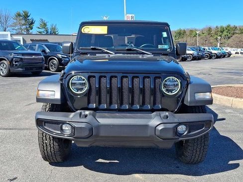 Certified 2022 Jeep Wrangler Unlimited Willys image 2