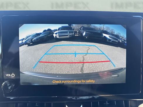 Used 2025 Toyota Corolla LE image 18