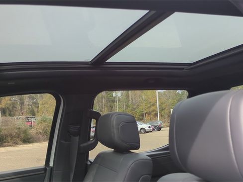 Used 2025 Toyota Tundra Platinum image 13