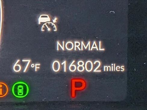 Used 2025 Honda Civic Sport image 11